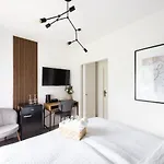 Mezi Buky Hotel *