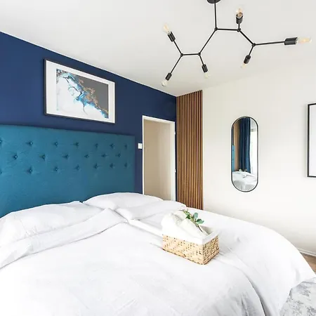 Hotel Mezi Buky