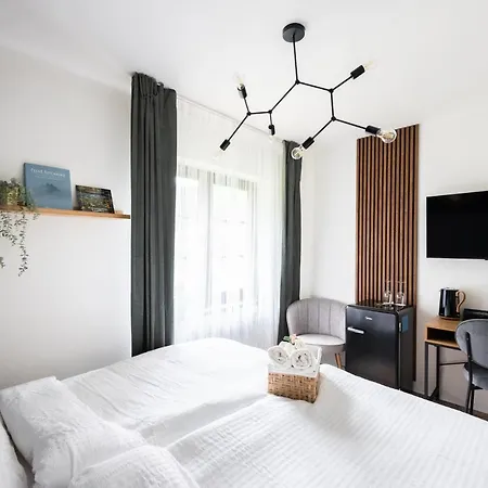 Mezi Buky Chřibská