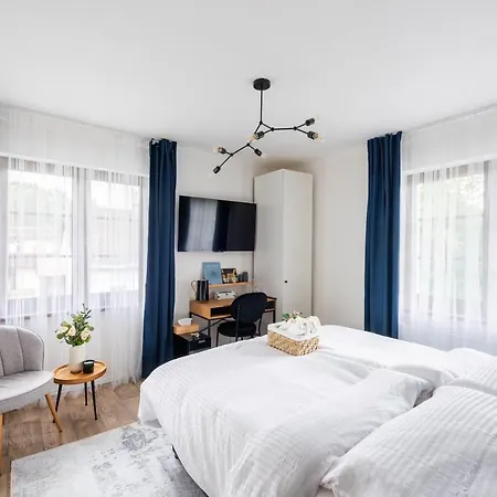 Hotel Mezi Buky Chribska